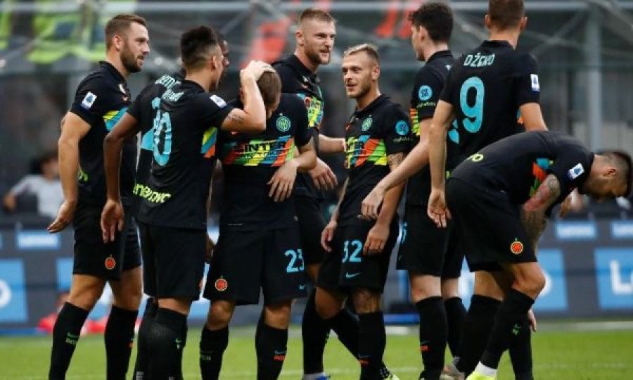 Chelsea synon ta përforcojë mesfushën