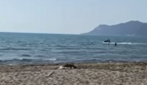 Pas vrasjes së 7 vjeçares në Himarë, një Jet Ski rrezikon pushuesit ne Durrës