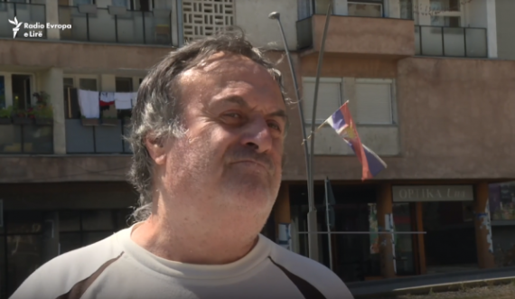 Serbët në Beograd alarmohen për situatën në Kosovë, ata në Veri thonë “kjo s’është asgjë”