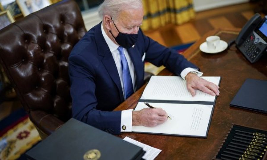 Bideni pritet të nënshkruajë një urdhër që lehtëson udhëtimin për gratë që kërkojnë abort