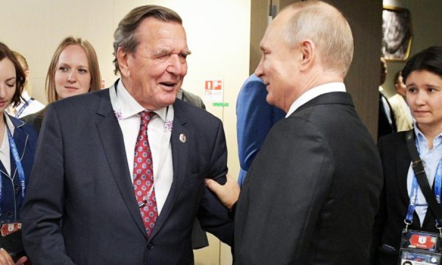 Ish-kancelari Schroeder dhe Putin flasin për pengesat e furnizimeve me gaz