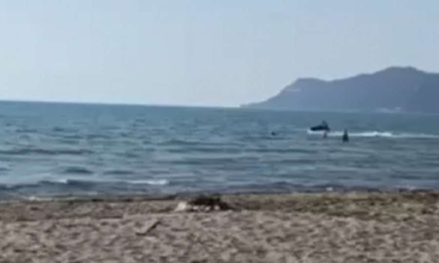 Pas vrasjes së 7 vjeçares në Himarë, një Jet Ski rrezikon pushuesit ne Durrës
