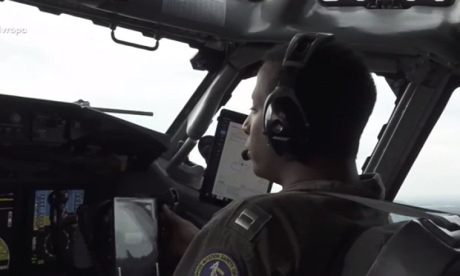Avionët AWACS të NATO-s mbikëqyrin forcat ruse