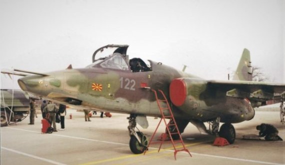 4 avionët e blerë nga Ukraina gjatë konfliktit të 2001, RMV ia kthen këtij shteti për ta luftuar Putinin?