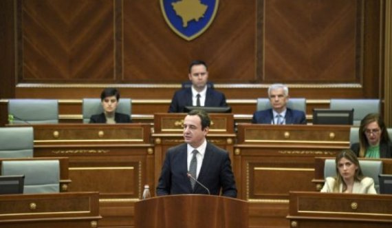 Kurti: Janë afër 200 prokurorë e 400 gjykatës në Kosovë, jam kryeministër që s’ua kam numrin e telefonit