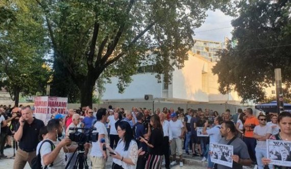 “Nuk e vrau varka, por shteti”, nis protesta e shoqërisë civile për vdekjen e 7-vjeçares 