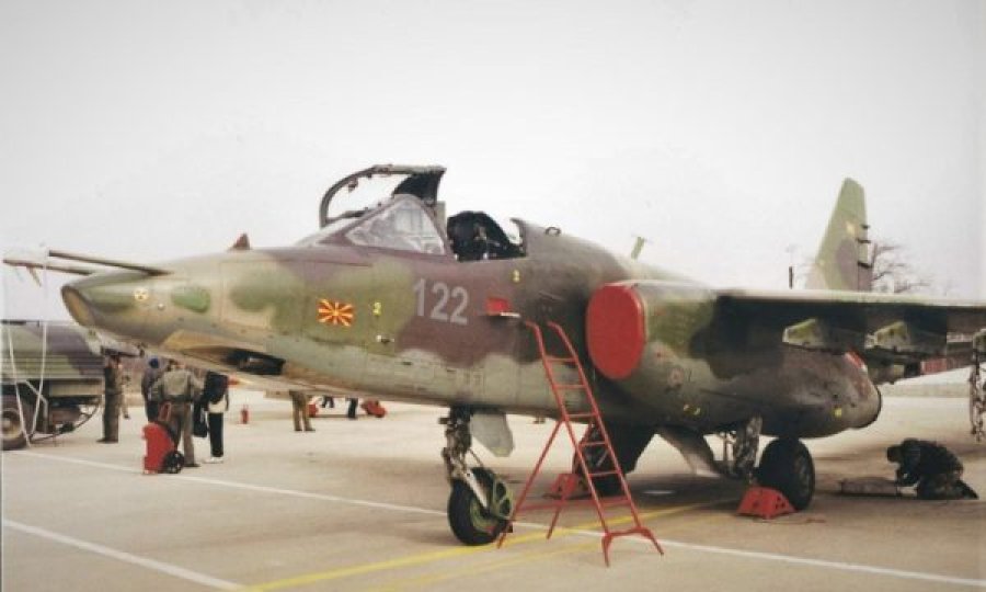 4 avionët e blerë nga Ukraina gjatë konfliktit të 2001, RMV ia kthen këtij shteti për ta luftuar Putinin?