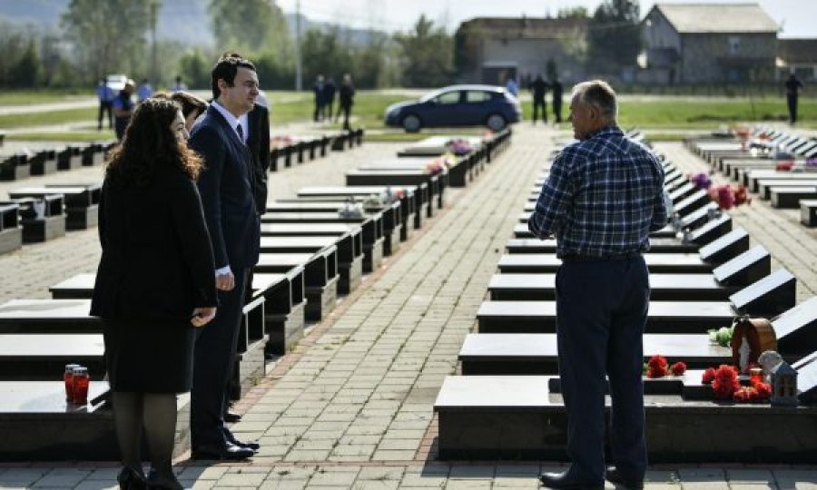 Qytetari nga Gjakova: Kryeministër vepro, një kr*iminel lufte duhet të jetë para gjykatës, jo në krye të shtetit fqinj