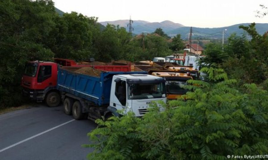 Deputetja gjermane pas tensioneve në veri: Kemi diplomatët e duhur atje, detyra jonë t’i ulim në tryezë të përbashkët