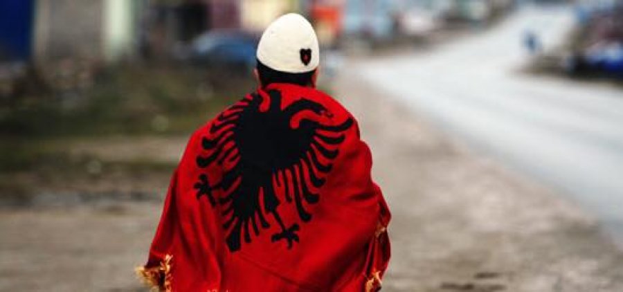 -Ashtu pra, ta marrët të keqen “kombi kosovar”, sepse shqiptarët nuk kanë ndonjë komb rezervë në Ballkan, veç KOMBIT SHQIPTAR !