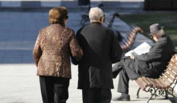 Ministria e Financave ka një njoftim për përfituesit e skemës së pensioneve bazike dhe kontributive