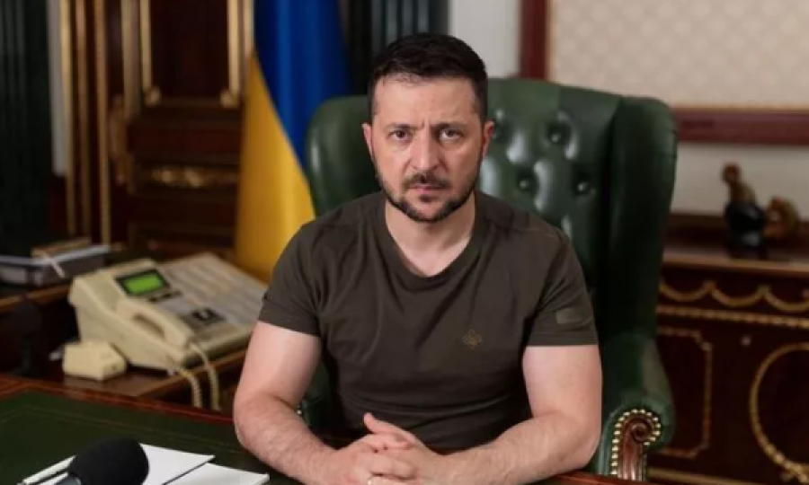 Zelensky i drejtohet Perëndimit: Ndalojani hyrjen të gjithë rusëve