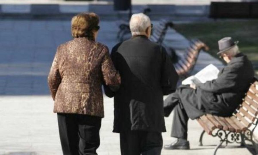 Ministria e Financave ka një njoftim për përfituesit e skemës së pensioneve bazike dhe kontributive