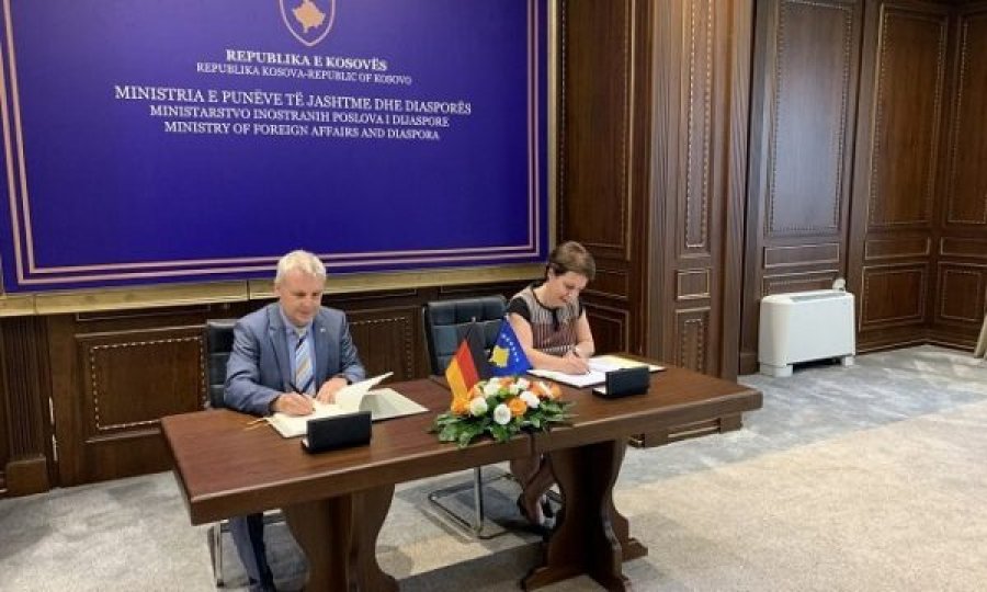 Gërvalla dhe Rohde nënshkruajnë marrëveshje për varret gjermane të luftës të cilat ndodhen në Kosovë