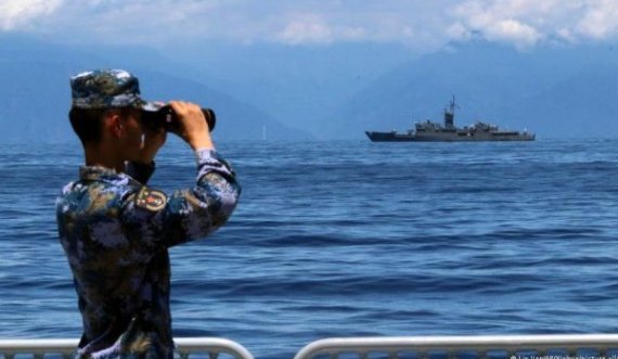 Kina: Nuk përjashtohet një marrje me forcë e Tajvanit