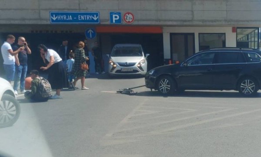 Aksident mes veturës dhe trotinetit elektrik në Prishtinë