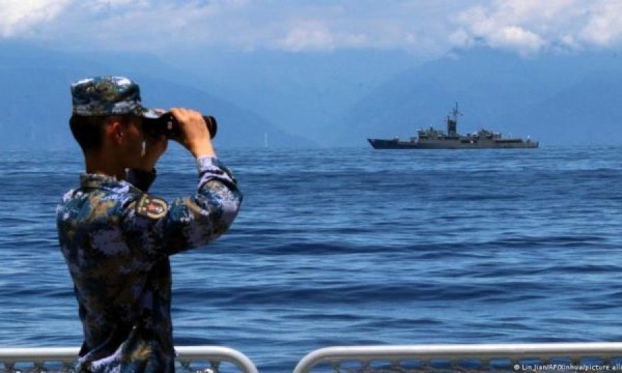 Kina: Nuk përjashtohet një marrje me forcë e Tajvanit