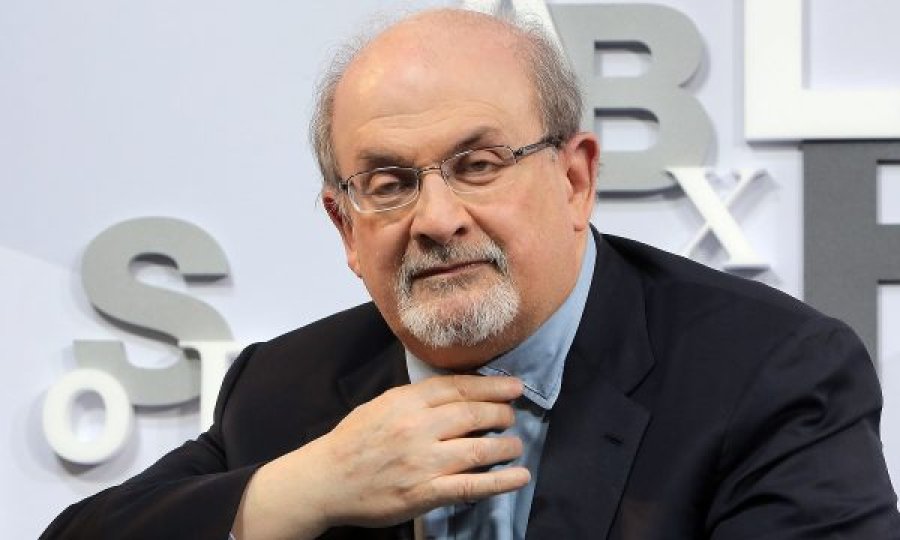 ‘E sulmova sepse ofendoi Islamin’, rrëfehet agresori i Salman Rushdie