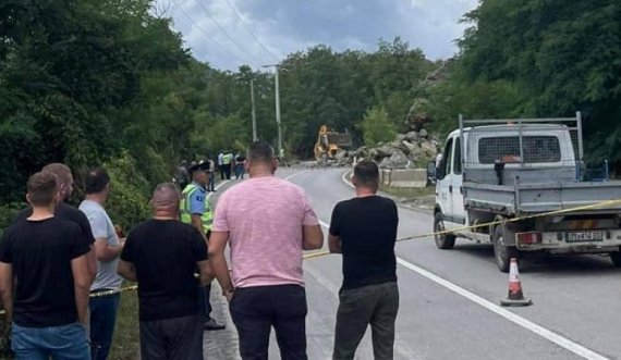 Ja pse u bllokua rruga Mitrovicë-Zveçan 