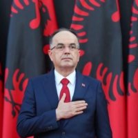 Për herë të parë: Presidenti Begaj refuzon partinë e Rugovës