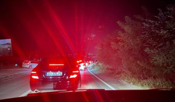 Policia jep detaje për aksidentin që shkaktoi kolona të gjata në rrugën Prishtinë-Podujevë