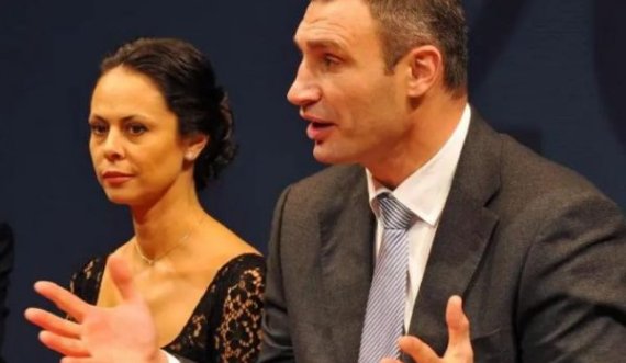 Midis luftës, Klitschko ndahet me gruan