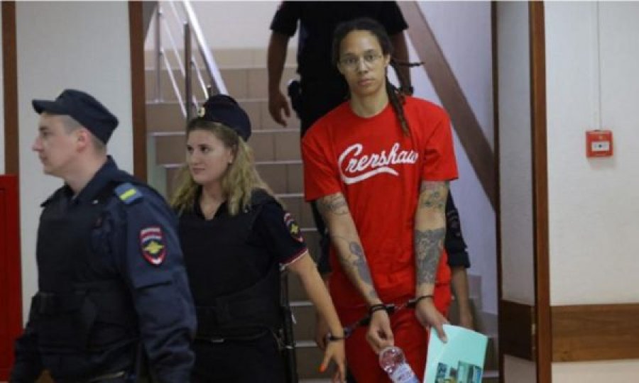 Gjykata në Rusi e dënoi me 9 vjet burg për drogë, kjo është kërkesa e basketbollistes amerikane