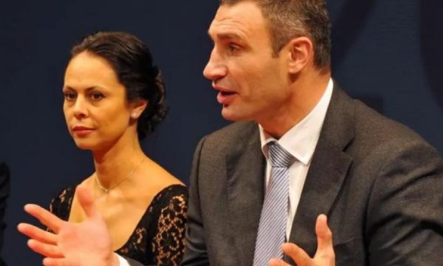 Midis luftës, Klitschko ndahet me gruan
