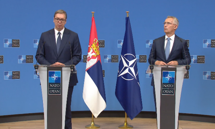 Vuçiq i ankohet Stoltenbergu: Kosova nuk po respekton marrëveshjet