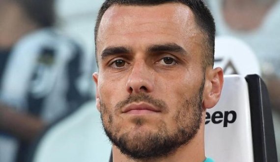 Serbi për serbin – si e solli Vlahovic Kosticin në Juventus