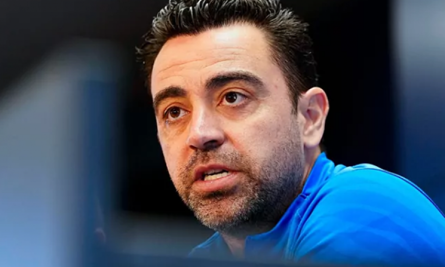 Xavi vonon listën e Barcelonës, shpreson të regjistrojë Kounden për ndeshjen me Sociedadin