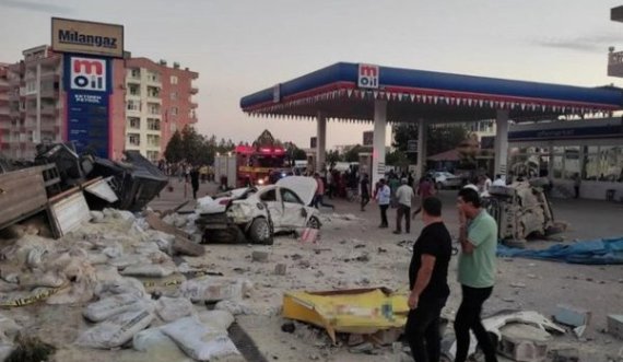 Tjetër aksident tragjik, kamioni hyn mes turmës, 10 viktima