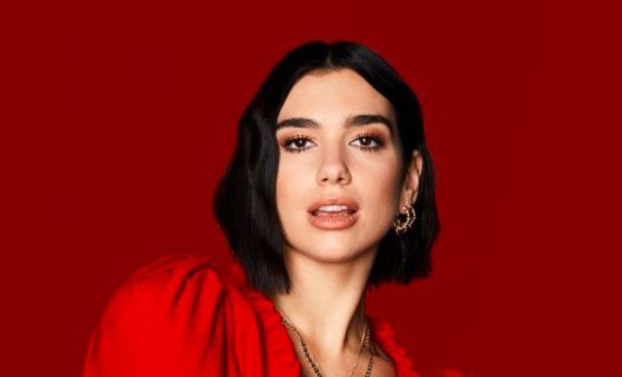 Dua Lipa mbrrin në Bogota, ja si pritet nga fansat