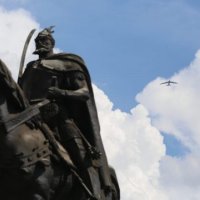 Shtatorja e Skënderbeut përurohet në Gjakovë