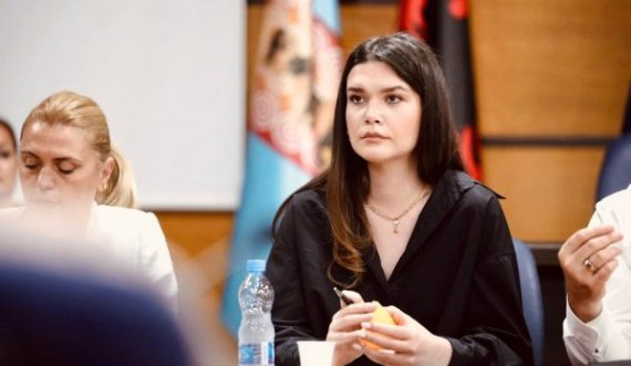 Nënkryetarja e Prishtinës: Kontrata 750,000 euro e NPL Prishtina Parking duhet të anulohet