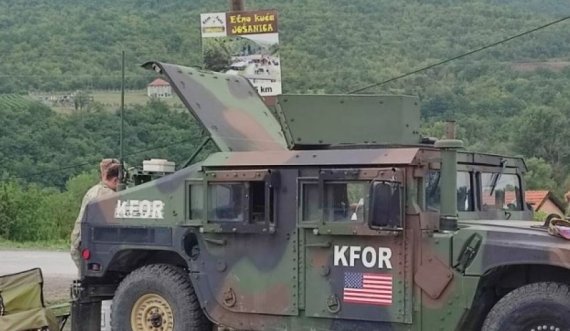 Shmangia e tensioneve, KFOR shton masat për ruajtjen e qetësisë dhe sigurisë në veri të Kosovës