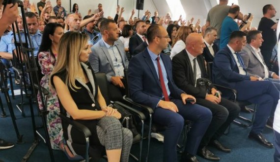 Serbët në Veri shpallin një deklaratë 6 pikëshe, kërkojnë Asociacion – Vuçiq të flasë në emrin tonë