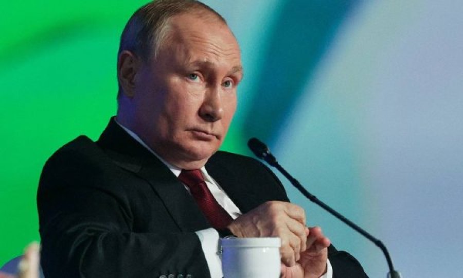 Putin nënshkruan dekretin për të rritur numrin e forcave ushtarake ruse