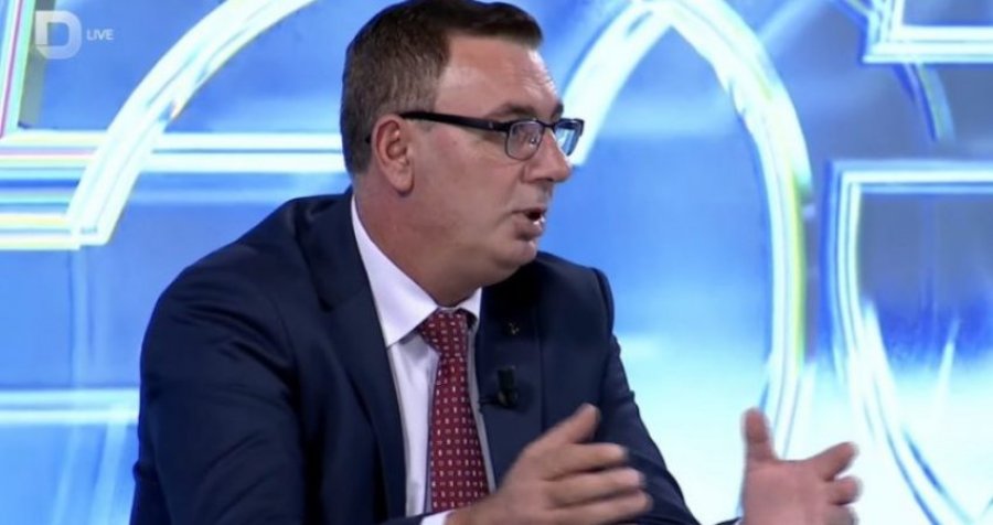 Avokati Musa: Shteti mund të paditet nëse i pezullon pagat e grevistëve 