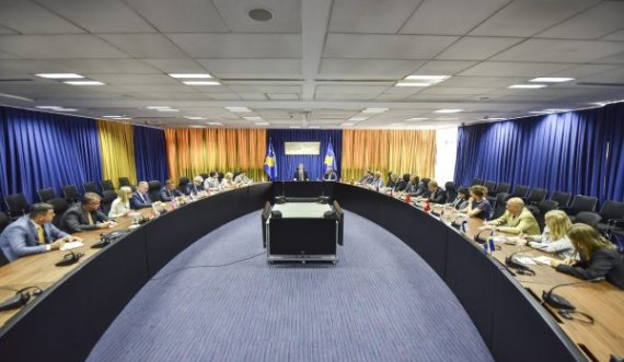Kurti takon ambasadorët e shteteve të NATO-s, BE-së, Japonisë e Zvicrës, flasin për dialogun me Serbinë