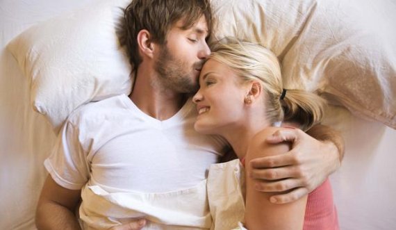 5 zakonet e çifteve të kënaqur s*ksualisht