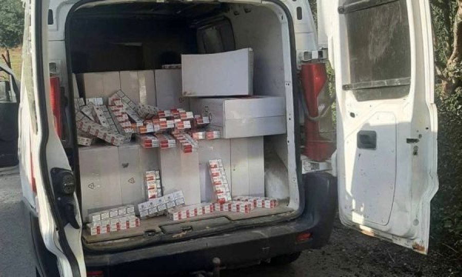 Kapen cigare të kontrabanduara në vlerë mbi 15 mijë euro, i dyshuari arratiset