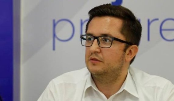 Mustafa për reduktimet: Qytetarët janë kthyer 25 vjet prapa, po prejnë dru