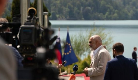 Dialogu me Serbinë, Rama nga Sllovenia: Mbështesim Kosovën, të liberalizohen vizat
