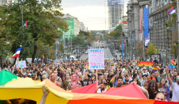 BE-ja shpreh keqardhje për vendimin e Serbisë për të anuluar EuroPride