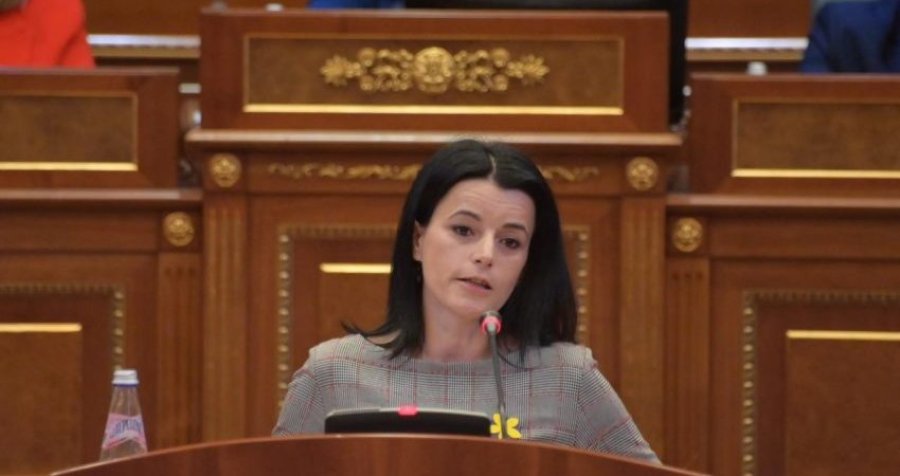 Reagon Vasfije Krasniqi: Kosova urgjent të nxjerr ligjin për kastrim kimik