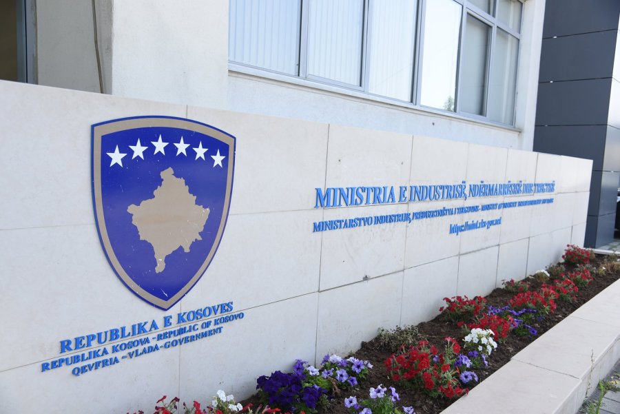 Qeveria vendosi përsëri masa të reja mbrojtëse për produktet e naftës në tregun e Kosovës