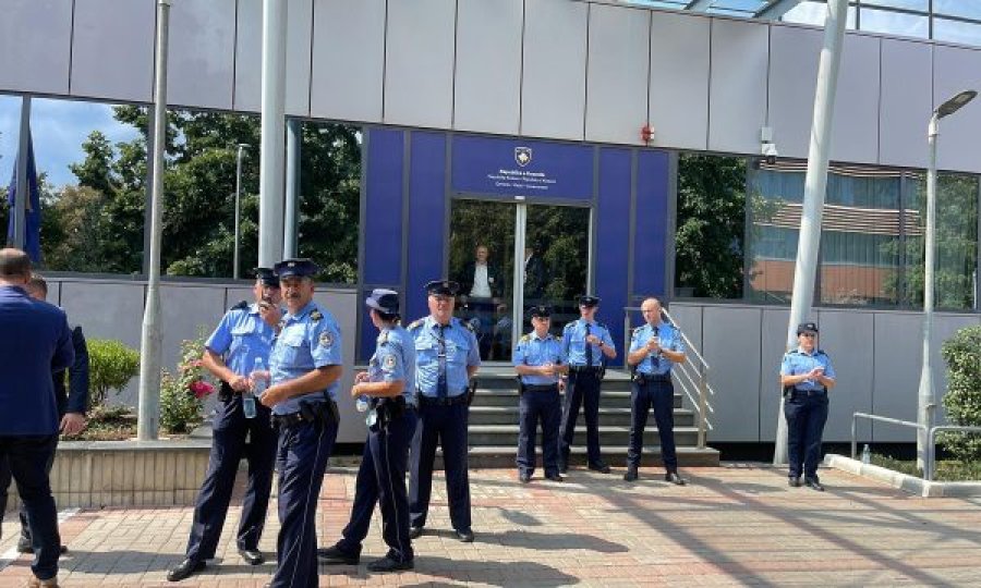 Protesta për rastin e 11 vjeçares të dhunuar bartet te Kuvendi