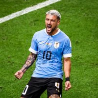 Uruguai në avantazh ndaj Ganës