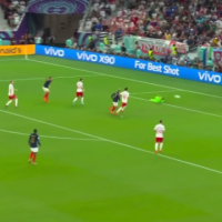 Pavard e kalon Francën në epërsi